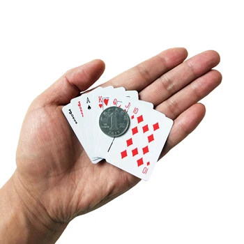 1 Set Mielas Miniatiūriniai Lėlių Mielas Mini Pokerio Kortos Stiliaus Atsitiktinis Mini Mielas Pokerio Lėlės Priedai