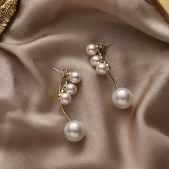 2020 Naujas mados Ilgi kutai saldus šviežios auskarai Moterų temperamentas bauda pearl joker Lašas auskarai elegantiškas Papuošalai