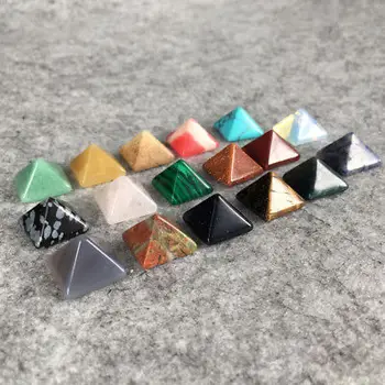 7 Vnt./daug Chakra Piramidės Akmens Nustatyti Kristalų Gijimas Chakra Nustatyti, ar Papuošalai Padaryti Multi-color Atsitiktine Spalva