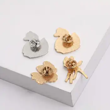 Aukštos kokybės naujas mielas animacinių filmų gelsvai gyvūnų pin fox emalio pin sagė atlapas pin ponios vyrų kaubojus apykaklės ženklelis papuošalai dovana