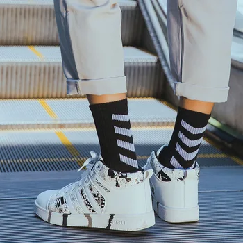 Banga kojinės skateboard kojinės vyriškos hip-hop sporto kojinės korėjos versija, Europos ir Amerikos gatvės asmenybės pora