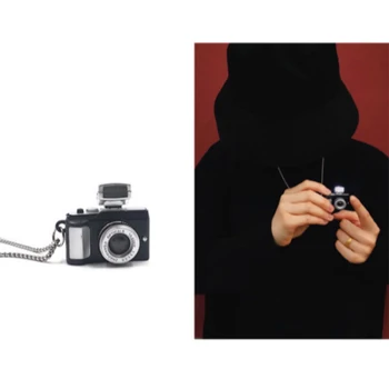 Juokinga šaudymo rekvizitai šviesos vokalo keychain mini kamera SLR TV led šviesos žaislas keychain karoliai hip-hop vyrai moterys