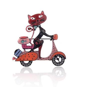 Karšto Cute Kačių moterų Sagės Emalio Lydinio Animacinių filmų Motociklo Sagė Pin Naujas Mados Padėkos Papuošalai Gyvūnai, Segtukai, Aksesuarai