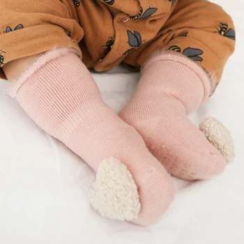 Mielas Kūdikis Kojinės Stereo Lėlės Kojinės Rudens Žiemos Vidurio laikotarpio Atsargų Aksomo Sustorėjimas Teptuku Furry Naujagimių Grindų Kojinės 0-18 mėnesių