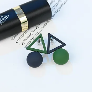 Naujas 2019 paprastas trikampis tuščiaviduriai iš mados stud auskarai asimetrinė spalvos auskarai