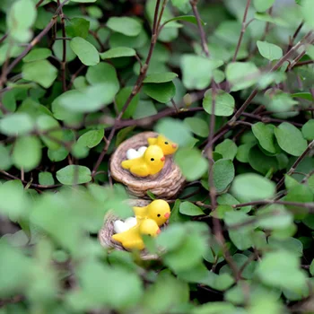 Naujas Mini lizdas su paukščių pasakos sodo miniatiūros nykštukai moss terariumai dervos amatų figūrėlės namų dekoro priedai