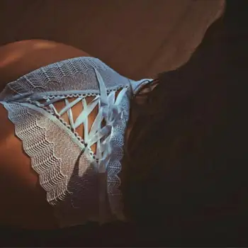 Porno kraujavimas iš Seksualus apatinis Trikotažas Nustatyti Moterų Nėrinių Liemenėlė ir G-strings naktiniai drabužiai Tvarstis Karšto Erotiniai Apatiniai Moterų Skaidrus Sleepwear