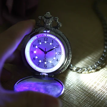 Retro Graviruotas Vilkas Atveju Dizainas Šviesos LED Karoliai Žiūrėti Šeimos Maksimumo Temą Kvarco Kišenėje Žiūrėti Grandinės Laikrodis Geriausių Dovanų