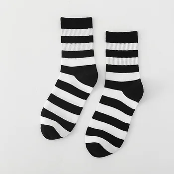 Unisex Harajuku Calcetines Gatvės banga prekės ins juoda ir balta karvė zebra modelis hip-hop skateboard tendencija vyrų, moterų kojinės