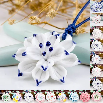 Vintage Stiliaus Mėlyna ir Balta Keramika, rankų darbo Lotus Flower Pendant Karoliai Kinų Stiliaus Etninės Stiliaus Ilgi Karoliai Moterų Panele